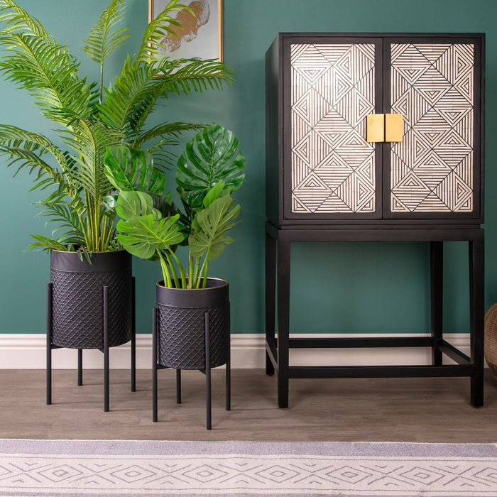 s-2-scales-planter-on-metal-stand-blk-gld-6