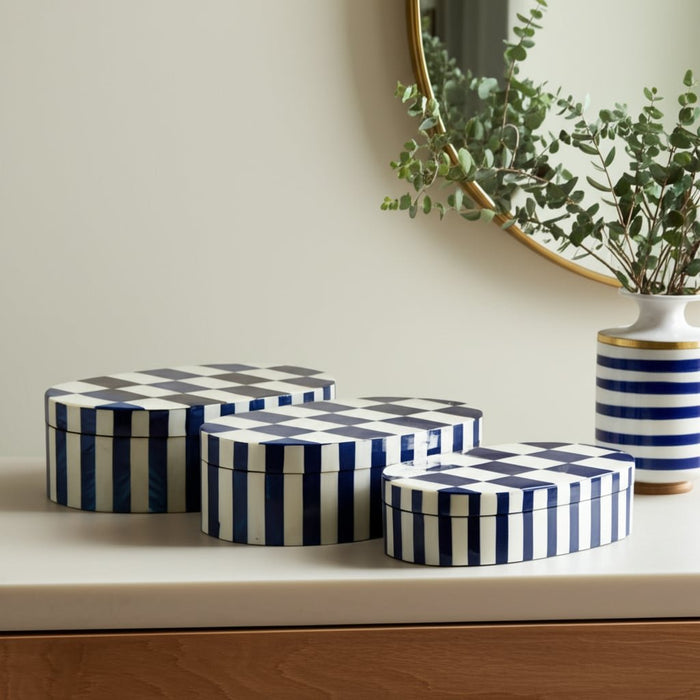 s-3-10-11-12-oval-checkered-boxes-white-blue-13