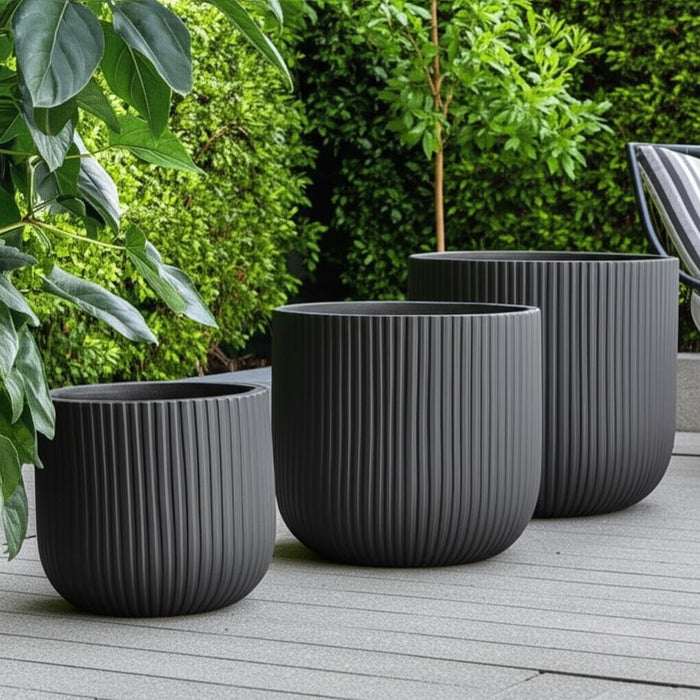 s-3-11-14-18-ribbed-resin-planters-black-12