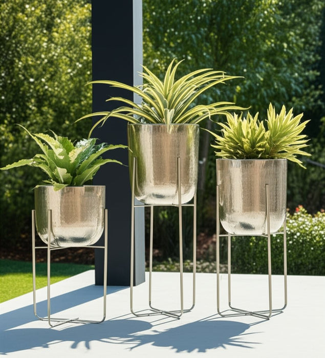 s-3-15-20-27-etched-metal-planter-on-stand-silve-10