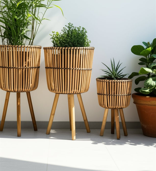 s-3-bamboo-footed-planters-11-13-15-natural-12