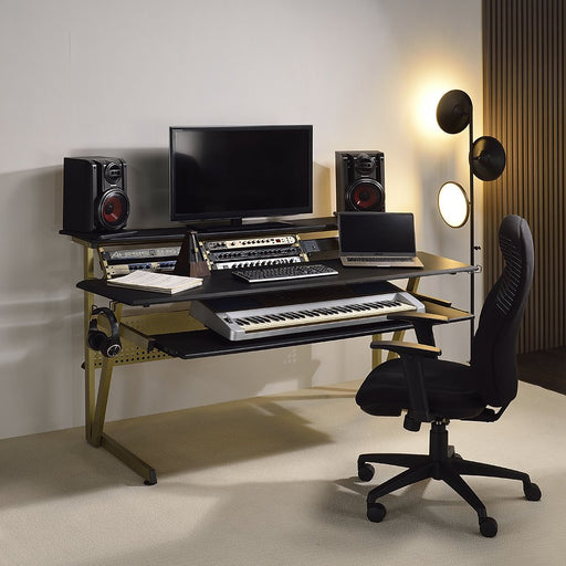 saida-black-music-desk-1