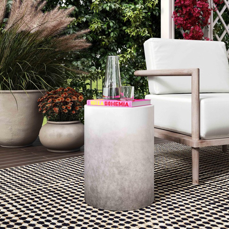 sarana-ombre-concrete-stool-2