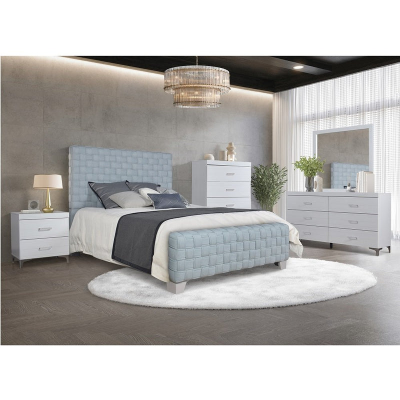 saree-light-teal-chenille-gray-eastern-king-bed-3
