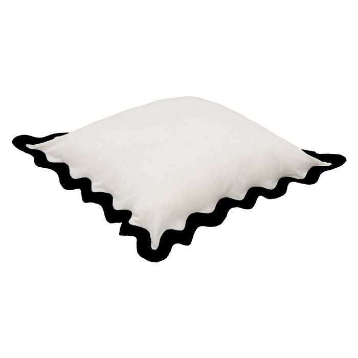 scalloped-edge-black-and-white-cotton-velvet-throw-pillow-3