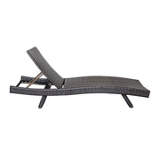 serene-outdoor-chaise-lounger-2