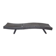 serene-outdoor-chaise-lounger-3