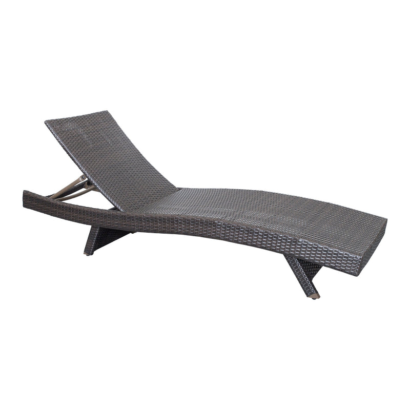 serene-outdoor-chaise-lounger-5