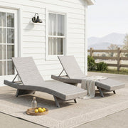 serene-outdoor-chaise-lounger-9