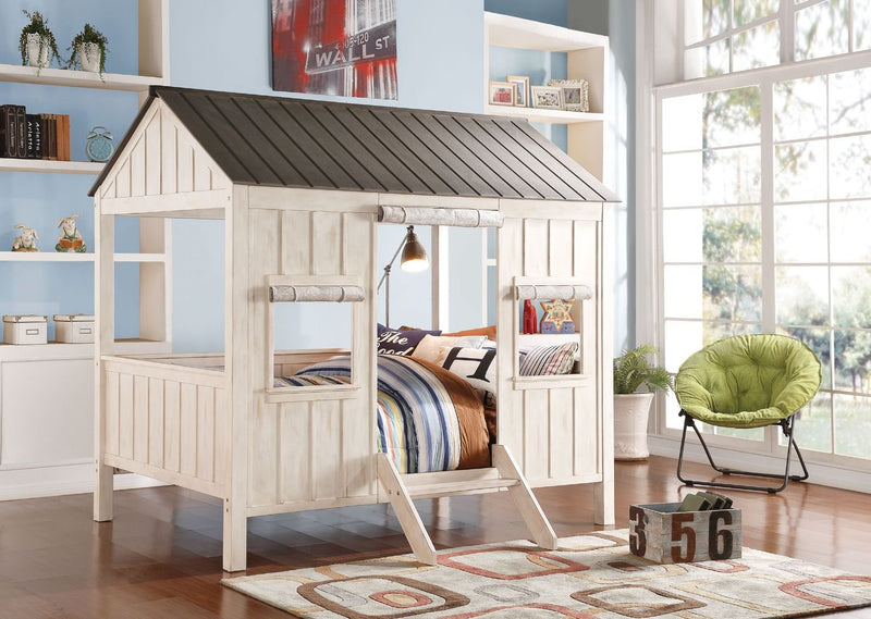 spring-cottage-weathered-white-washed-gray-full-bed-1