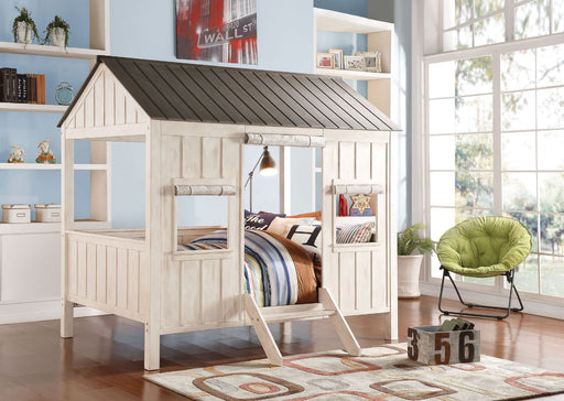 spring-cottage-weathered-white-washed-gray-full-bed-1
