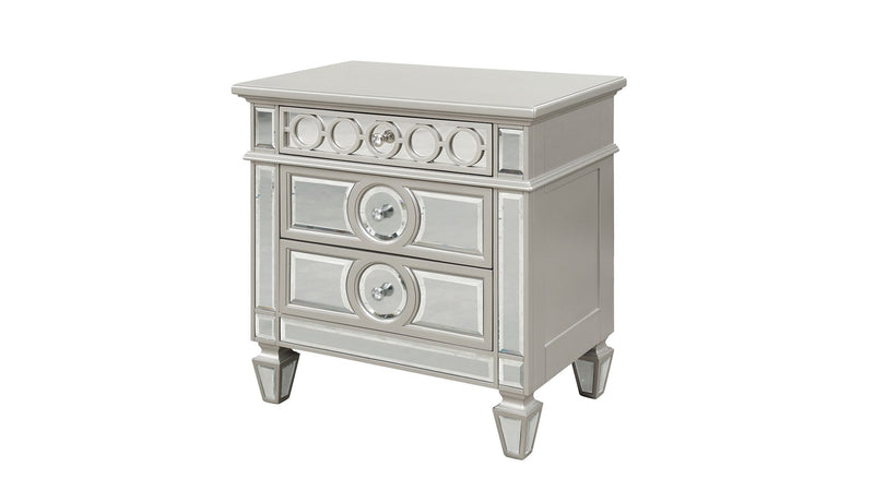 symphony-5-pc-queen-bed-silver-12