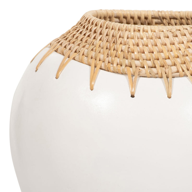 terracotta-10-h-vase-white-brown-4