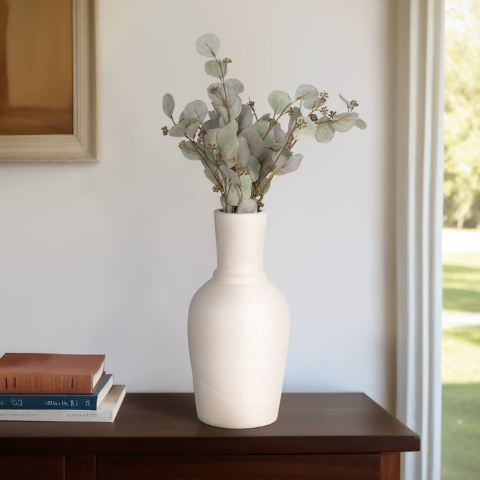 terracotta-16-vase-with-ring-at-neck-ivory-10