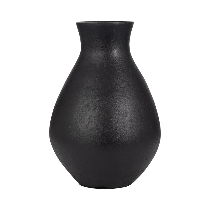 terracotta-18-organic-vase-black-3