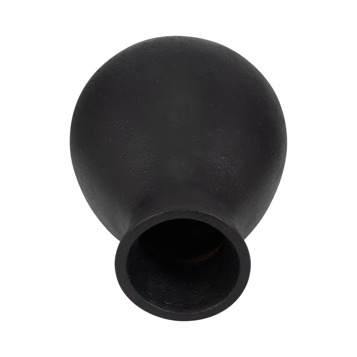 terracotta-18-organic-vase-black-5