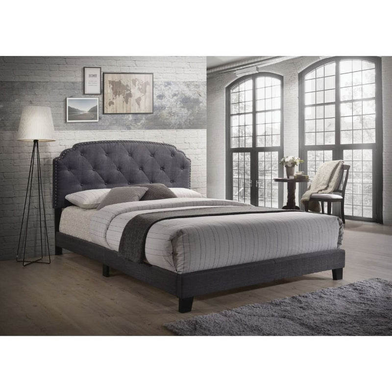 tradilla-gray-fabric-queen-bed-4