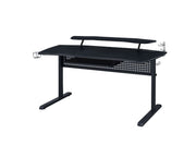 vildre-black-gaming-desk-w-usb-port-1