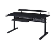 vildre-black-gaming-desk-w-usb-port-2