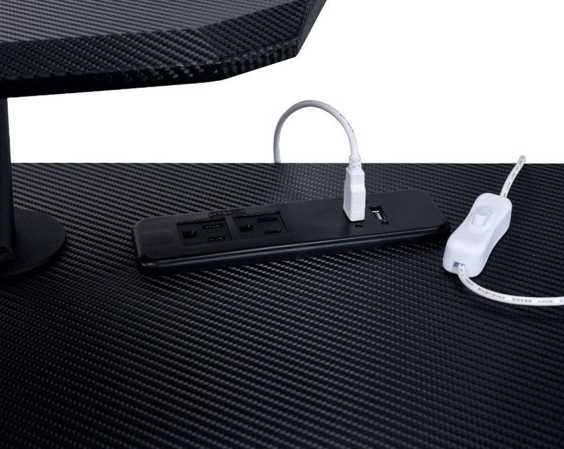 vildre-black-gaming-desk-w-usb-port-3
