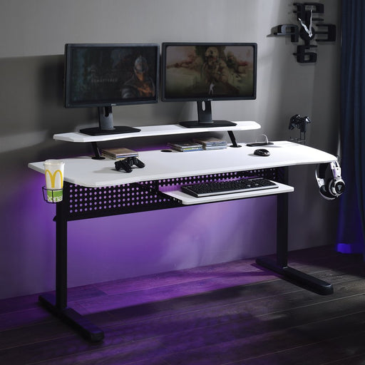 vildre-black-white-gaming-desk-w-usb-port-1
