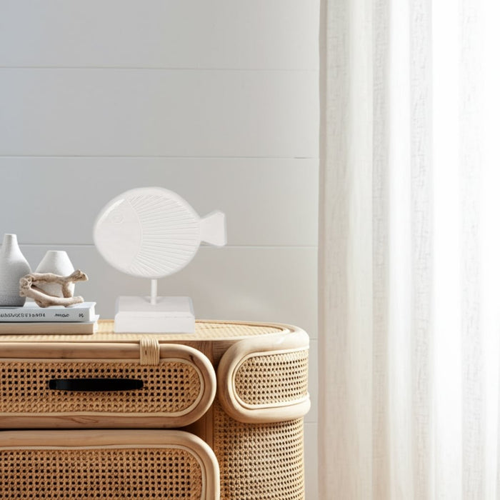 wood-11-fish-on-stand-white-10