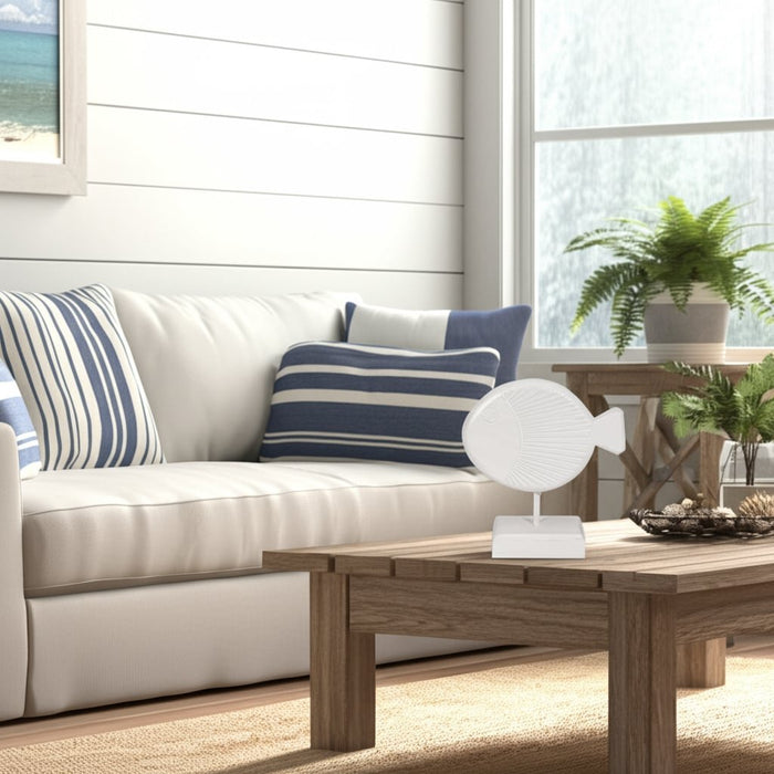 wood-11-fish-on-stand-white-13