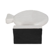 wood-11-fish-on-stand-white-7