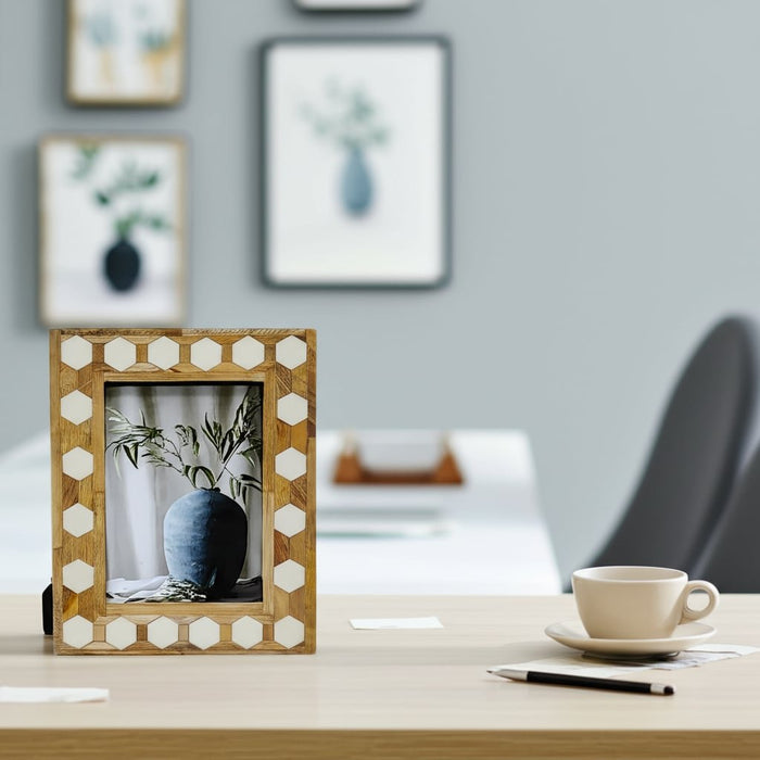 wood-resin-5x7-hexagon-frame-white-12